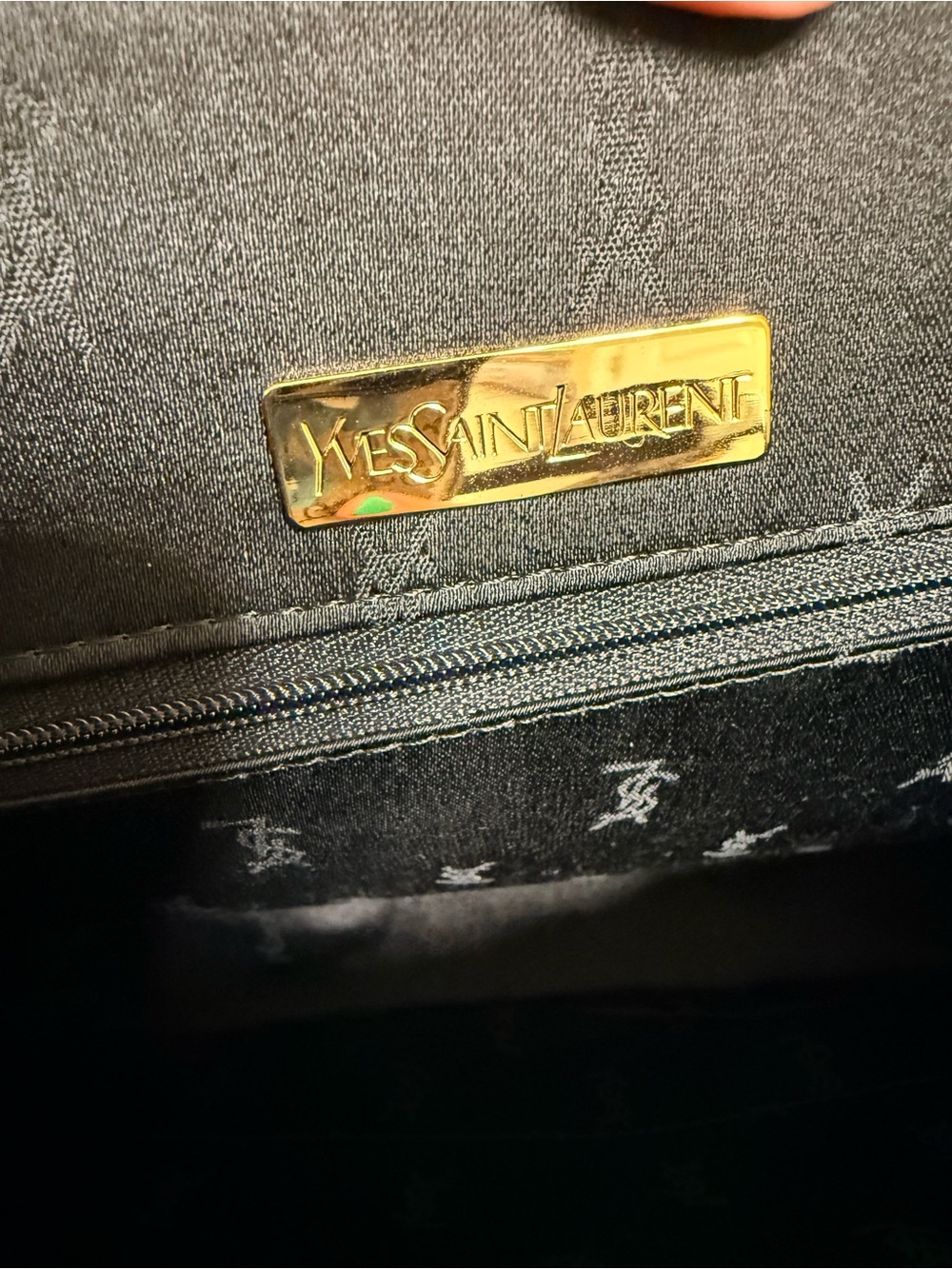 *Vintage* YSL (Yves Saint Laurent) - Authentic Bag - Picture 12 of 14